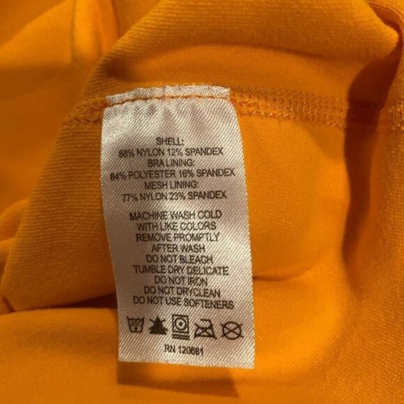 Beach Body Tank Top  Size Medium - Picture 7 of 12